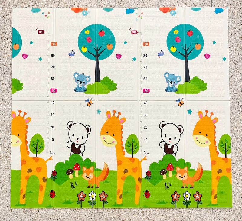 TAPETE DE GATEO DOBLE FAZ - DISEÑO GIRAFA