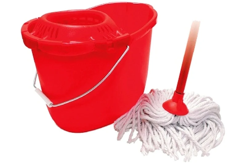 Úklidový set - mop třásňový, set s tyčí, vědrem, ždímačem a nádobou na špinavou vodu